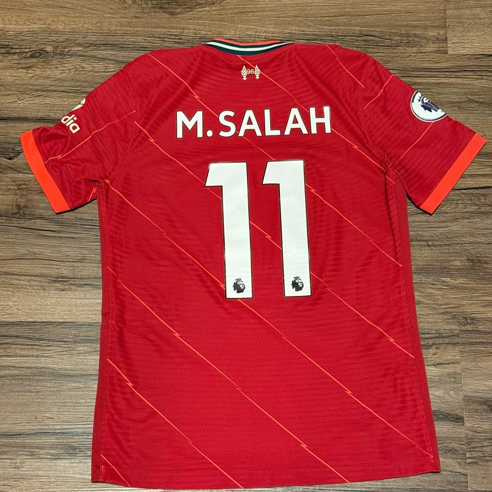 Nike Authentic Salah Liverpool Jersey 21/22